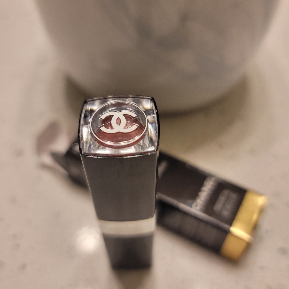 Chanel Rouge Coco Bloom Lip Color #shade152